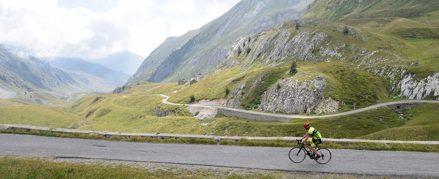 singles bike tour